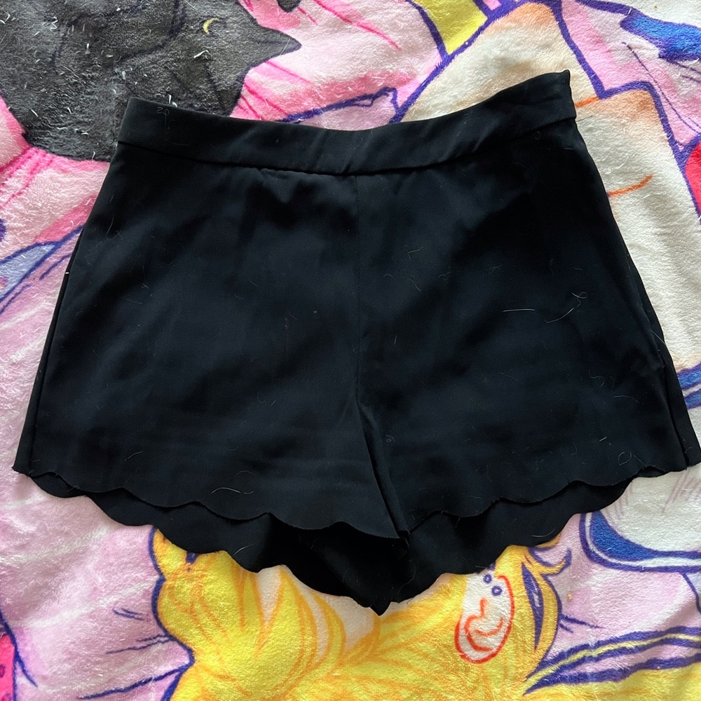 Divided Scalloped Shorts